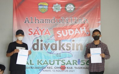 GEBYAR VAKSIN COVID19 AL-KAUTSAR 561